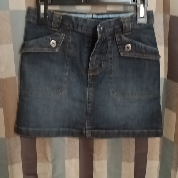 FINAL PRICE GAP KIDS denim skirt (skorts) Size 6 - Picture 1 of 3